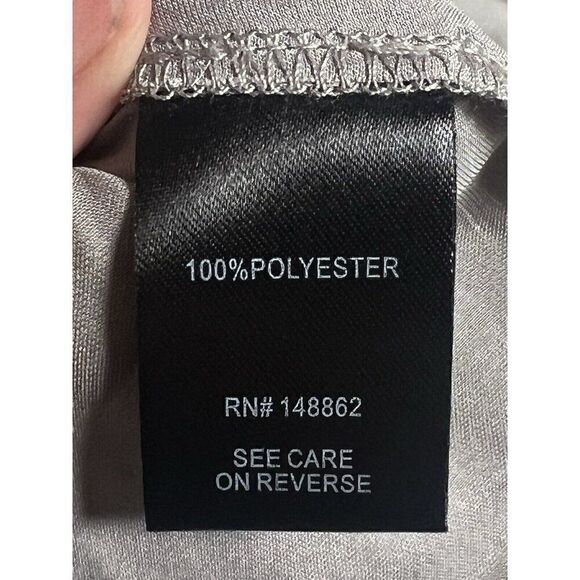 Torrid Womens Bow Tie Front Halter Top Size 4 Silver Sleeveless. Q - Picture 8 of 8